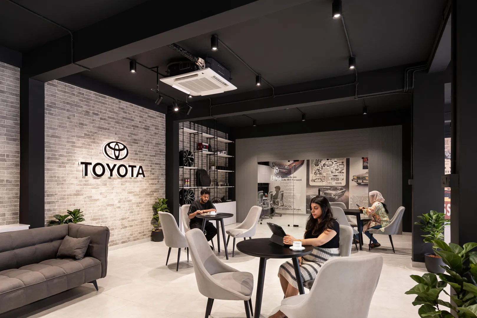 Amana Toyota Showroom